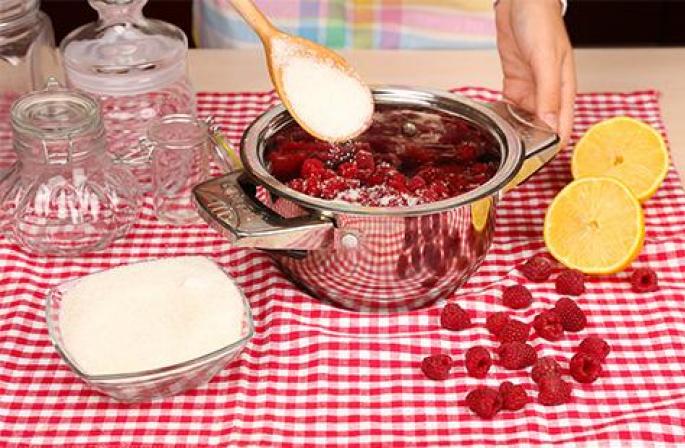 Cum să faci dulceață groasă de zmeură rețetă pas cu pas cu fotografii Cum să gătești dulceață galbenă de zmeură